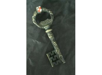 Decorative Vintage Key (4575)