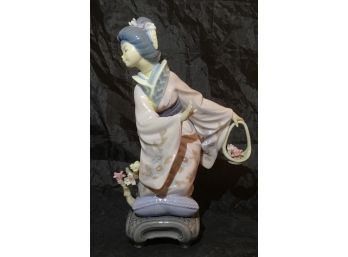Lladro Porcelain Michiko Figurine Asian Geisha With Flower Basket   - 1455