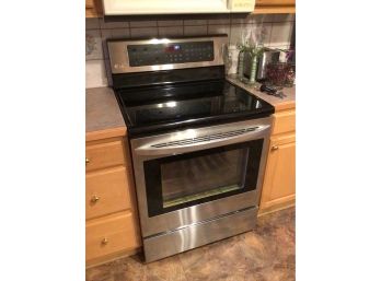 LG Electric Glasstop Range Stove And Oven - 1638