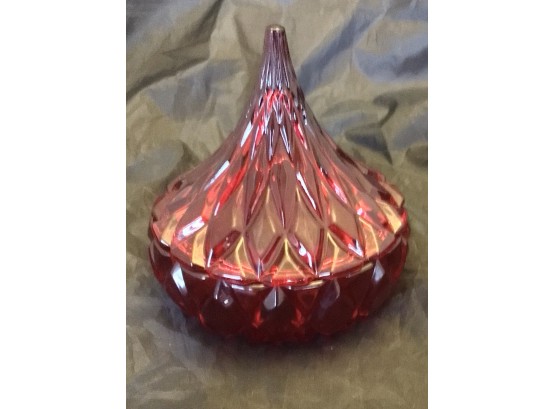 Pair Of Red Tear Drop Glass Dishes (0955)