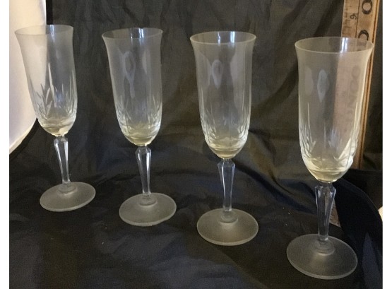 Four Champagne Glasses (0986)