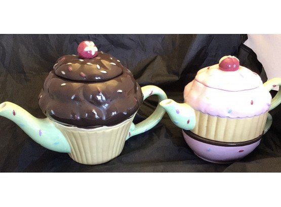 Two Global Design Connections Cupcake Themed Teapots (0958)