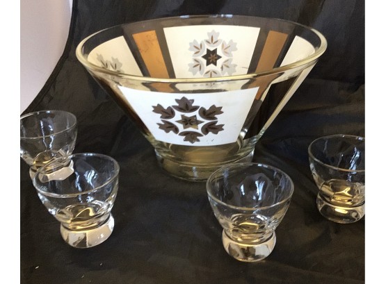 Vintage Libbey Glass Fleur De Lis Gold Wheat Medallion & White Chips Bowl With 4 Glasses (0950)