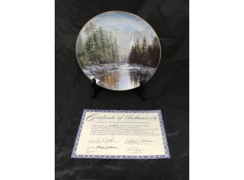 W. L. George Collectors Plate 1988 'Yosemite Falls' By Harry Johnson 9.5' Diameter (G014)