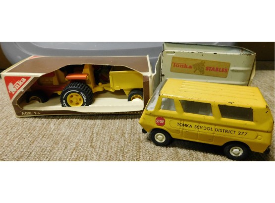 Assorted Vintage Tonka Toys Tonka Truck, Trailer, & School Bus (W4981)