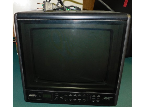 Zenith ACDC Portable TV Model # D0930S July 1987 (W4948)