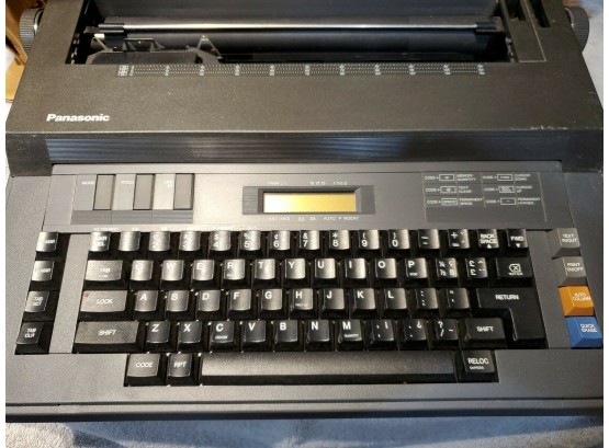 Panasonic Electric Typewriter In Box RK-T370 (3159)