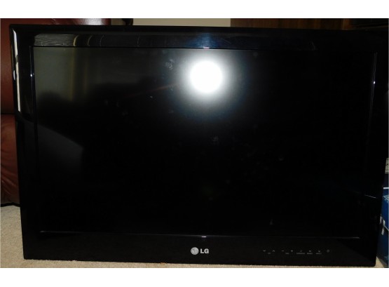 LG 24' TV New Never Used #26LE5300 July 2010 (w3263)