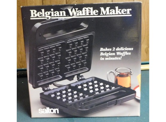 Salton Belgian Waffle Maker In Box (W4958)