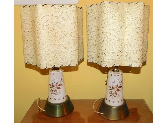 Mid-Century Pair Of Vintage Etched Glass White & Gold Design Table Lamps 19' (w3178)