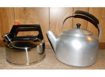 Priscilla Ware 5QT Coffee Pot &  Farberware Coffee Pot (W198)