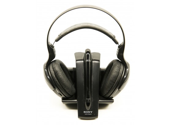 Sony Wireless Headphones - TMR RF960R  (2892)