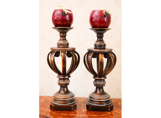A Pair Of Stunning Ceramic Candleholders W Candle  (2940)