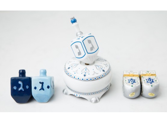 Lovely Ceramic Set Of Dreidels - Salt And Pepper Shaker - Music Trinket Box  (2730)
