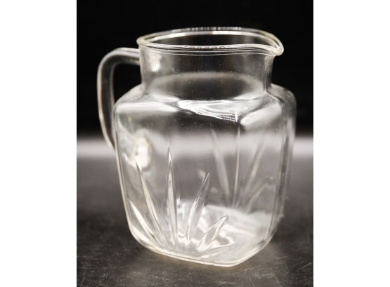Vintage - Federal Glass Juice Pitcher With Star And Ray Design (0129)