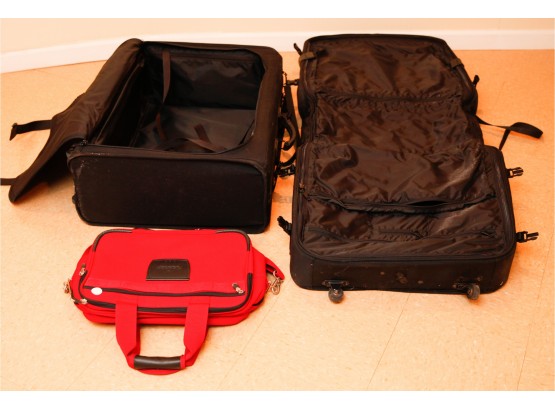 3 Language Bags - Tumi Wardrobe Bag - Tumi Suitcase - Red Bad (no#)