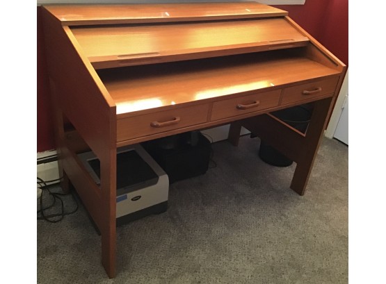 Sleek Stylish Solid Oak Roll Top Desk (g233)