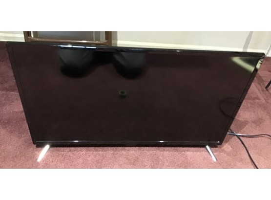 May 2019 Insignia 32' LED TV With Remote Model # NS32D220N720 (G248)