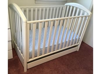 White Baby Crib (g228)