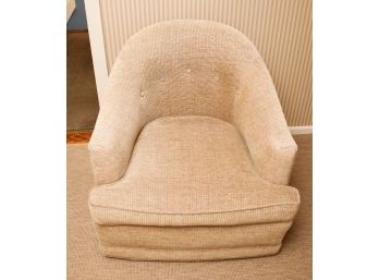 Tan Club Chair W/ Throw Pillow - 29x29x29 (0961)