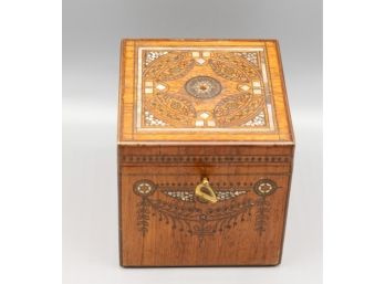 Small Vintage Wooden Decorative Box W/ Potpourri Inside (0728)