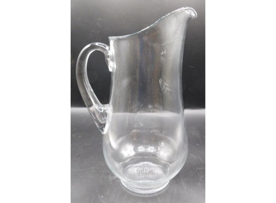 Lovely Water/Drinks Pitcher 11in Glass