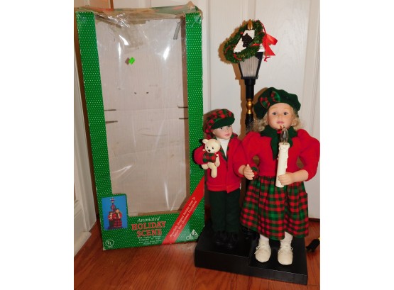 Animated Holiday Scene With Lighted Telescopic Lamp-post 36' (233)