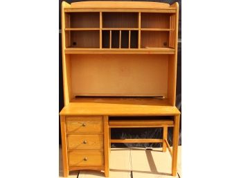 Stanley Furniture Oak Desk With Hutch - 2 Drawer