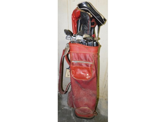 Vintage 1950s Shaft Saver Golfbag With Assorted Golf Clubs