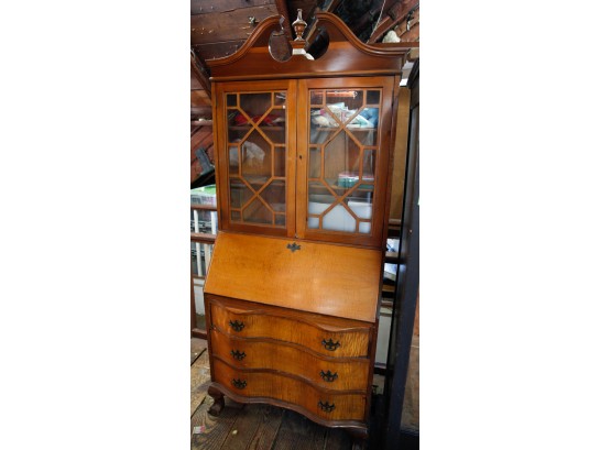 Traditional Carved Mahogany Secretary Desk With Bookcase With Serpentine Curved Front (G093)