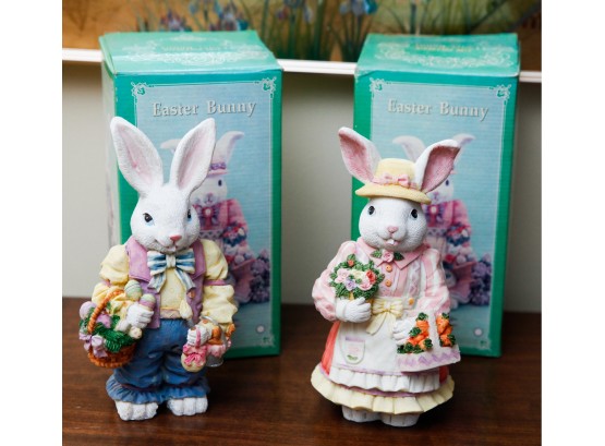2 Fine Polysyresin Easter Bunny Figureines - Easter Decoration (0554)