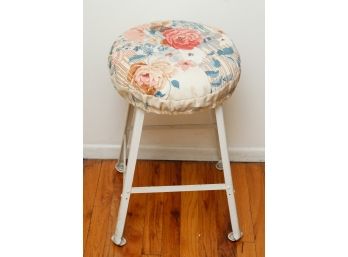 White Metal Stool - 23' Tall - Great Condition  (0775)
