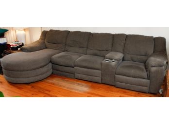 Comfortable Grey Sectional Sofa -  2 Recliners - 1 Chaise - 3' X 10' X 38' (0770)