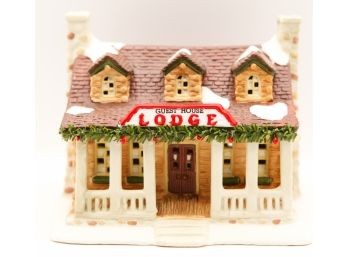 Authentic Christmas Valley Collectable  - 'The Guest House Lodge' (0690)