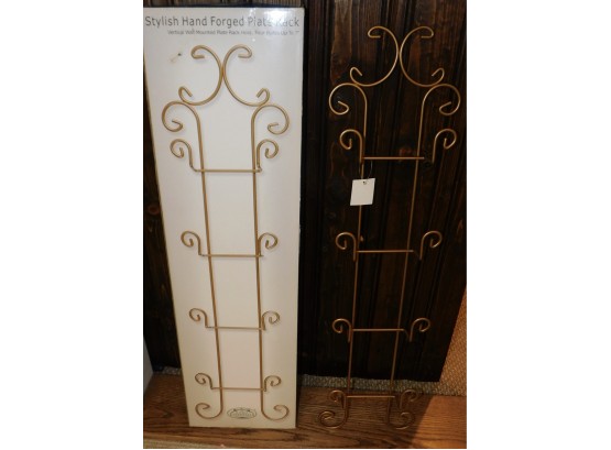 NEW Home Essentials Stylish Hand Forged Plate Rack In Box (w202)