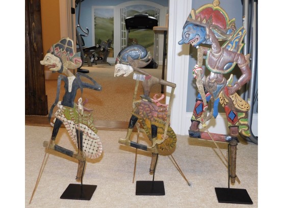 Vintage Set Of 3 Wayang Wood Puppets With Stand Asian Folk Art ( W153)