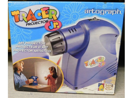 Tracer Jr Projector In Box (w131)