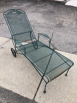 Vintage Green Wrought Iron Reclining Chaise Lounge On Wheels - #BOB