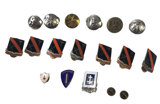 Collection Of U.S. Signal Corps Collar Pins, U.S. Army Cross & Oak Pin & More - #JC-L