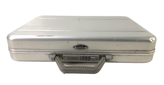 Vintage Zero Halliburton Aluminum Attache Case - #S10-1