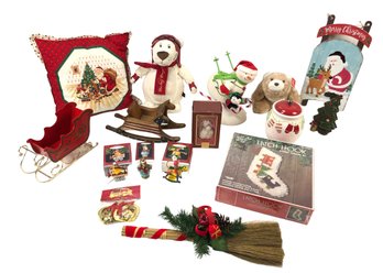 Christmas Collection: Latch Hook Stocking Kit, Polar Bear, Ornaments & More - #S3-5