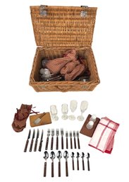 Cheese & Wine Wicker Picnic Basket - #S2-4