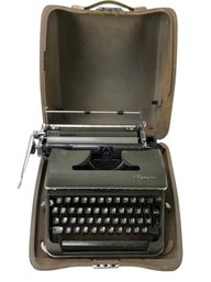 1950s Mid-Century Olympia SM3 Deluxe Portable Typewriter With Case - #S4-2