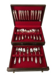 1927 Wm Rogers Victory Pattern 50-Piece Flatware Set & Storage Case - #S18-3