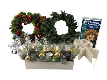 36-Inch Twinkling Snowflake, Holiday Wreaths & Candle Centerpiece - #S18-1