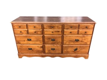 Traditional 9-Drawer Dresser - #SR