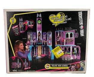 Monster High Deluxe High School Play Set, (NEW, FACTORY SEALED) - #S1-5