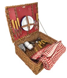 Abercrombie & Fitch Co. New York Wicker Picnic Basket Set (Made In England) - #S3-3