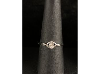 10k Gold Engagement Ring, 25 Natural Diamonds, Size 8-1/2 - #OC