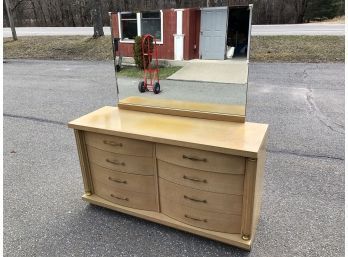 Bassett Furniture French Provincial Dresser With Mirror - #LR2